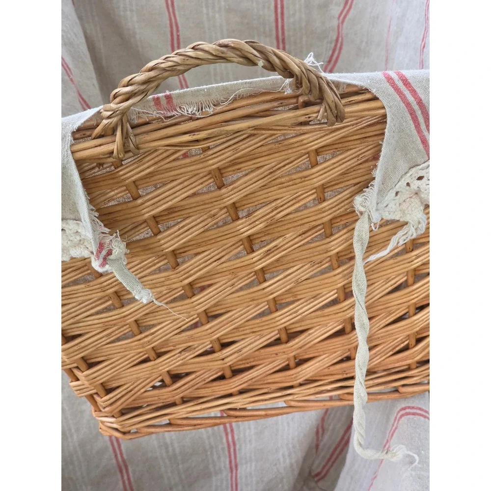 N/A woven willow